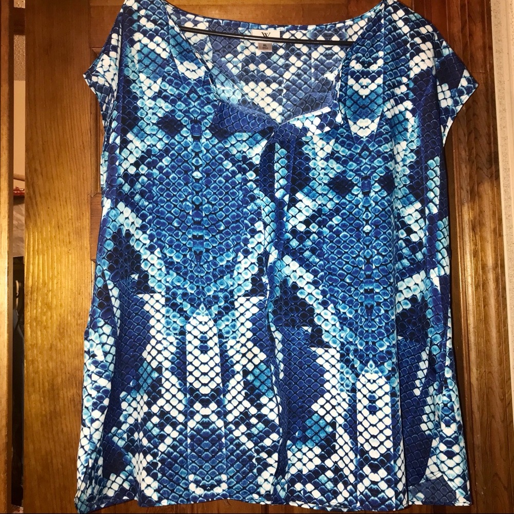 EUC Worthington Top